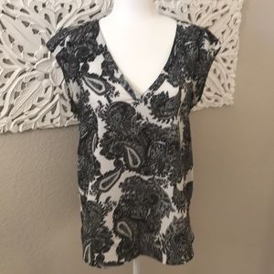 Black and whit paisley top